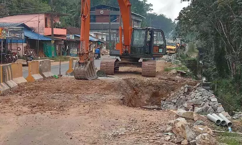 പുനലൂര് - പത്തനാപുരം പാത പുനലൂര് - പത്തനാപുരം പാത