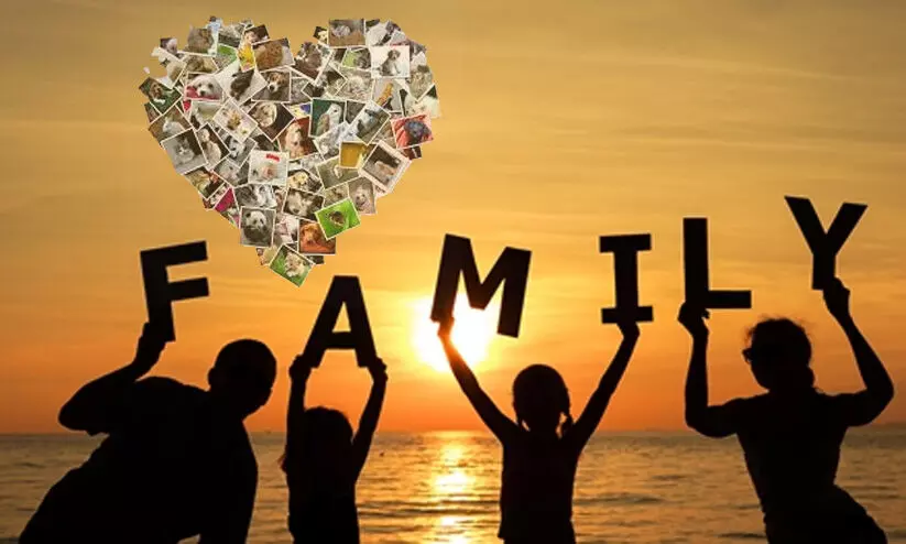 ഫാമിലി കൊളാഷ് മത്സരം സംഘടിപ്പിക്കുന്നു ഫാമിലി കൊളാഷ് മത്സരം സംഘടിപ്പിക്കുന്നു