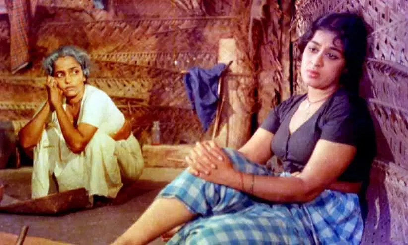 ഷീ​​​ല, അ​​​ടൂ​​​ർ ഭവാനി -ചി​​​ത്രം ‘ചെ​​​മ്മീ​​​ൻ’