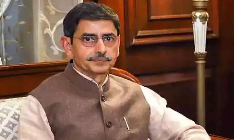 10 ബില്ലുകൾ തിരിച്ചയച്ച് തമിഴ്നാട് ഗവർണർ; പ്രത്യേക സമ്മേളനത്തിൽ വീണ്ടും പാസാക്കുമെന്ന് സ്പീക്കർ