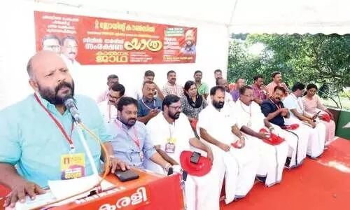 പ​ങ്കാ​ളി​ത്ത പെ​ൻ​ഷ​ൻ പി​ൻ​വ​ലി​ക്കാ​ൻ നി​യ​മ​ത​ട​സ്സ​മി​ല്ല -വി.​എ​സ്. സു​നി​ൽ​കു​മാ​ർ