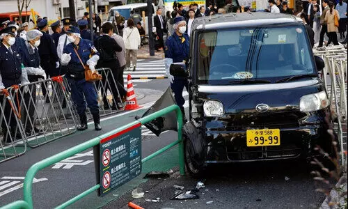 ടോക്യോയിലെ ഇസ്രായേൽ എംബസിക്ക് നേരെ കാർ ഓടിച്ചുകയറ്റി