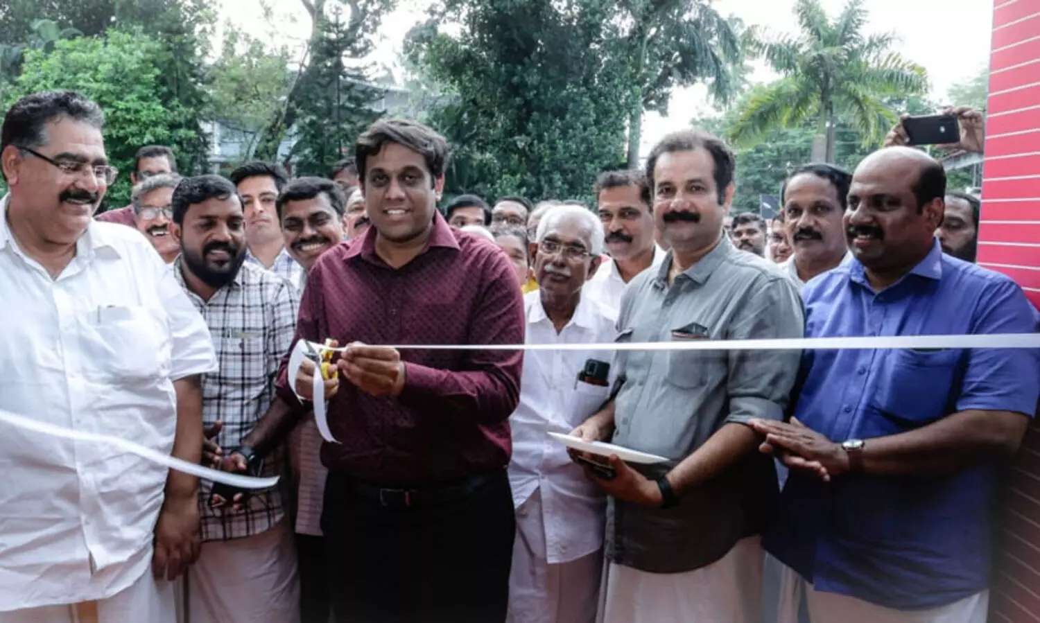 നവകേരള സദസ് ആലുവ നിയോജകമണ്ഡലം സംഘാടകസമിതി ഓഫീസ് കലക്ടര്‍ ഉദ്ഘാടനം ചെയ്തു