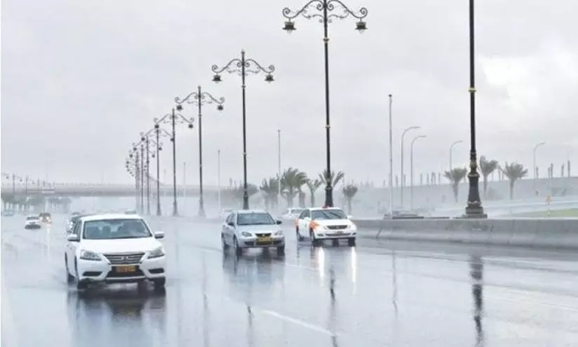 മസ്കത്തുൾപ്പെടെ വിവിധ ഗവർണറേറ്റുകളിൽ ഇന്ന് കനത്ത മഴക്ക് സാധ്യത മസ്കത്തുൾപ്പെടെ വിവിധ ഗവർണറേറ്റുകളിൽ ഇന്ന് കനത്ത മഴക്ക് സാധ്യത