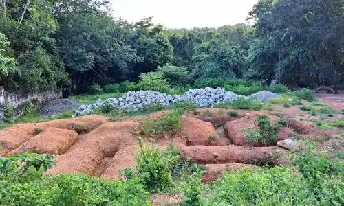 സ്ഥല ഉടമസ്ഥാവകാശ തര്ക്കം നീളുന്നു സ്ഥല ഉടമസ്ഥാവകാശ തര്ക്കം നീളുന്നു