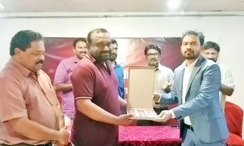 ന​വോ​ദ​യ വി​ന്റ​ർ ഇ​ന്ത്യ ഫെ​സ്​​റ്റ്​: വി​ജ​യി​ക​ൾ​ക്ക്   സ​മ്മാ​നം വി​ത​ര​ണം ചെ​യ്തു