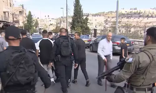 അൽ അഖ്‌സയിൽ ജുമുഅക്ക് എത്തിയ ഫലസ്തീനികളെ തടഞ്ഞു