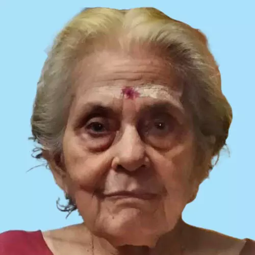 പ​ദ്മ വാ​ര​സ്യാ​ർ