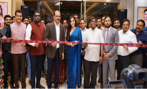 മ​ല​ബാ​ര്‍ ഗോ​ള്‍ഡ് ക​ര്‍ണാ​ട​ക​യി​ൽ പു​തി​യ ഷോ​റൂം ആ​രം​ഭി​ച്ചു