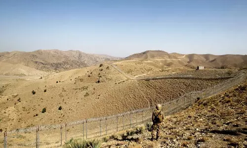 പാ​ക് -അ​ഫ്ഗാ​ൻ അ​തി​ർ​ത്തി​യി​ൽ ഏ​റ്റു​മു​ട്ട​ൽ; നാ​ലു​മ​ര​ണം