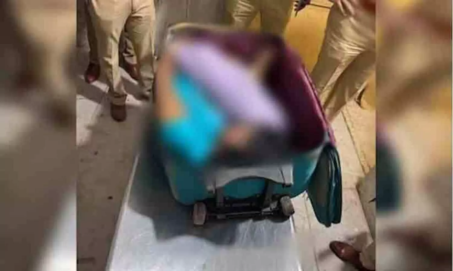 കുർളയ്ക്ക് സമീപം സ്യൂട്ട്കേസിനുള്ളിൽ യുവതിയുടെ മൃതദേഹം കണ്ടെത്തി