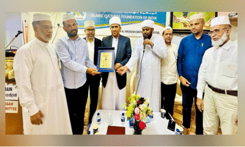 യാ​ത്ര​യ​യ​പ്പ് ന​ൽ​കി