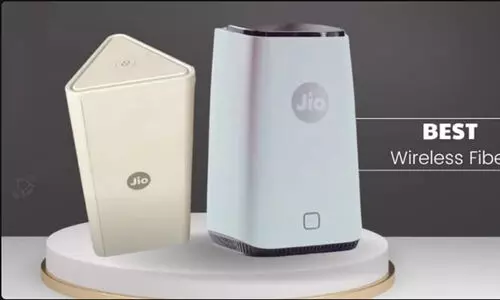 ജിയോ എയർഫൈബർ സേവനം കേരളത്തിലും; 1 ജിബിപിഎസ് വരെ വേഗത, 17 ഒടിടി ആപ്പുകൾ സൗജന്യമായി