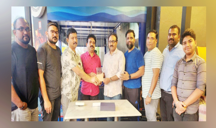 യാ​ത്ര​യ​യ​പ്പും പോ​സ്റ്റ​ർ പ്ര​കാ​ശ​ന​വും