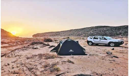 വ​രൂ, ന​മു​ക്ക്​ മ​ല​മു​ക​ളി​ലും ബീ​ച്ചു​ക​ളി​ലും പോ​യി രാ​പ്പാ​ർ​ക്കാം