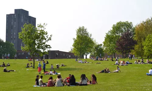 ഇന്ത്യൻ വിദ്യാർഥികൾക്ക് 3000 പൗണ്ട് സ്കോളർഷിപ്പുമായി യു.കെ സർവകലാശാല