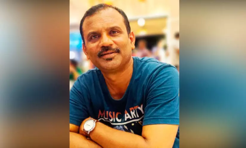 കോഴിക്കോട് സ്വദേശി ബംഗളൂരുവിൽ കുഴഞ്ഞുവീണ് മരിച്ചു കോഴിക്കോട് സ്വദേശി ബംഗളൂരുവിൽ കുഴഞ്ഞുവീണ് മരിച്ചു