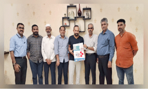 മെ​ഡി​ക്ക​ൽ ക്യാ​മ്പ് പോ​സ്റ്റ​ർ പ്ര​കാ​ശ​നം