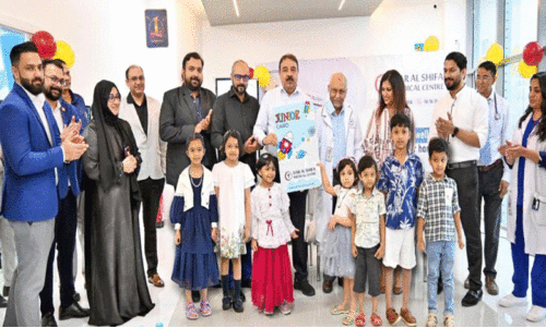 ദാർ അൽഷിഫ മെഡിക്കൽ സെന്ററിൽ ശിശുദി​നാ​ഘോ​ഷ​വും ജൂനിയർ കാ​ർ​ഡ് പ്ര​കാ​ശ​ന​വും
