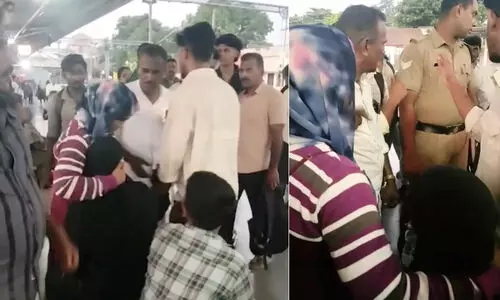 kozhikode train 9878