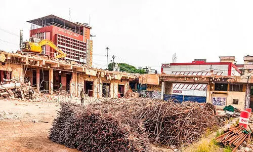 തിരുനക്കര ബസ്​സ്റ്റാൻഡ്​  കൽപക സൂപ്പർമാർക്കറ്റ്​ ഉടൻ പൊളിക്കും