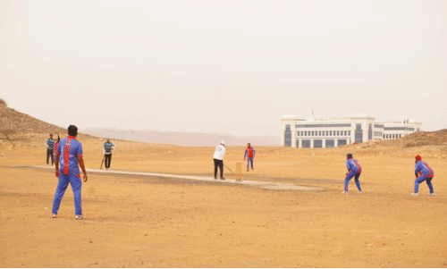 അന്തരീക്ഷം തണുപ്പിലേക്ക്​; കളിമുറ്റങ്ങൾക്ക്​ ചൂടുപിടിക്കുന്നു