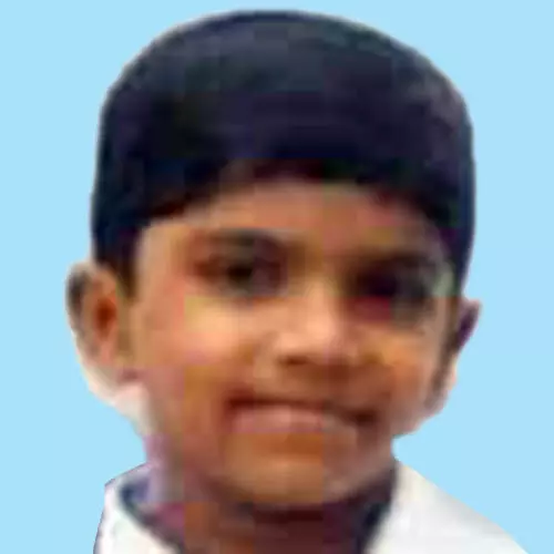 ബൈക്കിൽ കാറിടിച്ച് ബാലൻ മരിച്ചു; പിതാവിന് പരിക്ക്