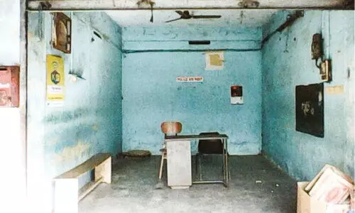 സ്ഥി​രം പൊ​ലീ​സ്​ സേ​വ​ന​മി​ല്ലാ​തെ ടൗ​ൺ സ്റ്റാ​ൻ​ഡി​ലെ എ​യ്ഡ് പോ​സ്റ്റ്