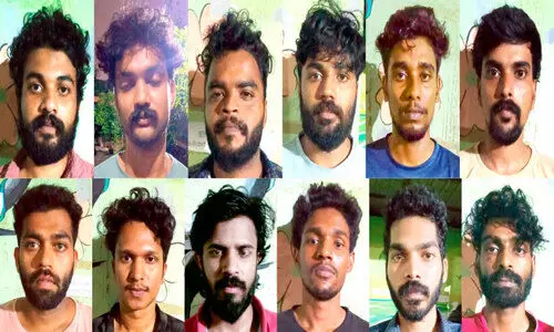 സിനിമ സ്റ്റൈലിൽ നഞ്ചക്കുപയോഗിച്ച് ആക്രമണം; 12 യുവാക്കൾ പിടിയിൽ