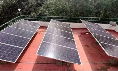 പുരപ്പുറത്ത് സൗരോർജ പ്ലാന്റ് റെഡി; മീറ്റർ എവിടെ?