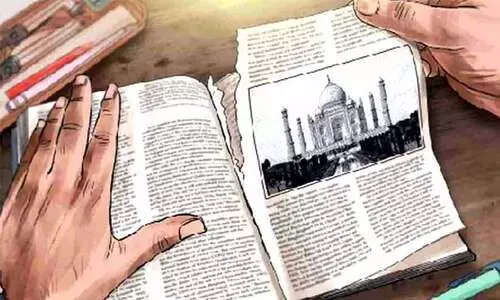 ജനാധിപത്യ   വിദ്യാഭ്യാസത്തിനുള്ളിലെ   ഫാഷിസ്റ്റ് ക്ലാസ് മുറികൾ