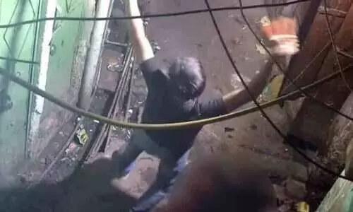 Delhi boy stabs 18 year old multiple times, dances on camera