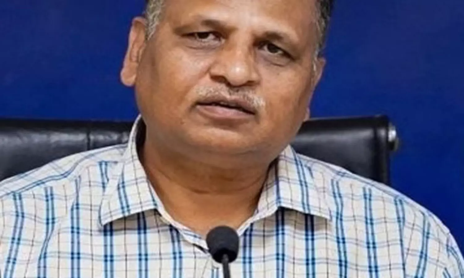 ആപ് നേതാവ് സത്യേന്ദർ ജെയിനിന്റെ ഇടക്കാല ജാമ്യം സുപ്രീം കോടതി നീട്ടി