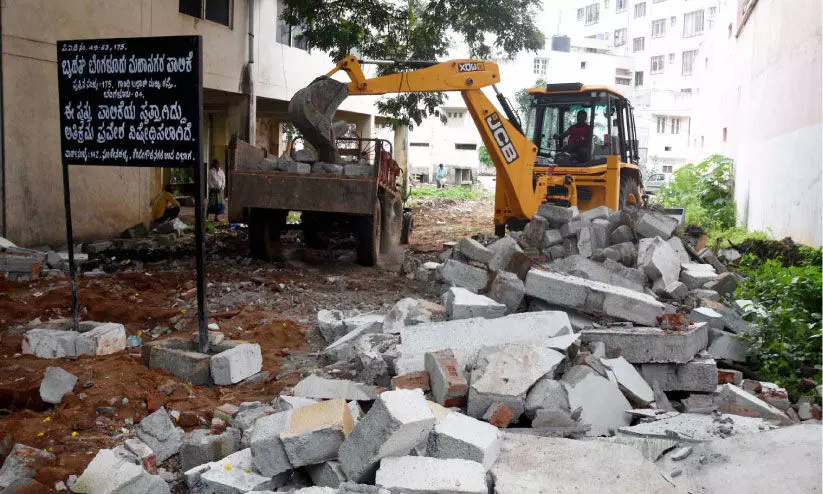 മൂന്നു മാസത്തിനുള്ളിൽ നഗരത്തിൽ 1134 കൈയേറ്റം