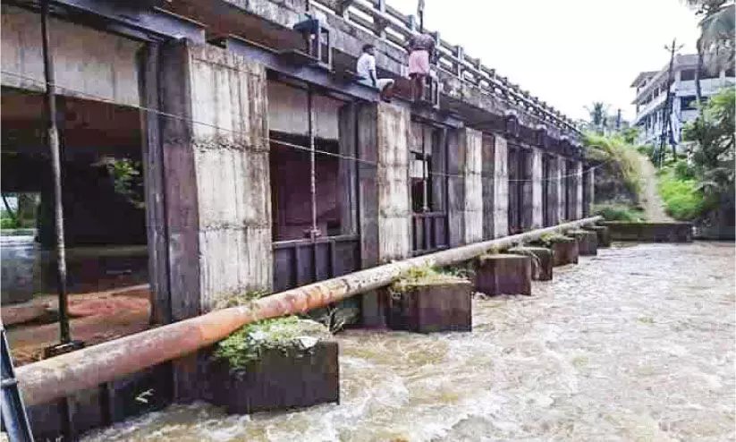 ജലനിരപ്പ് ഉയർന്നു; പന്താവൂർ ലിഫ്റ്റ് ഇറിഗേഷനിലെ ഷട്ടറുകൾ തുറന്നു