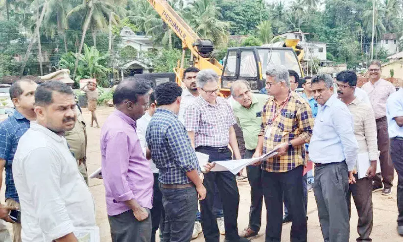 vadakara railway station