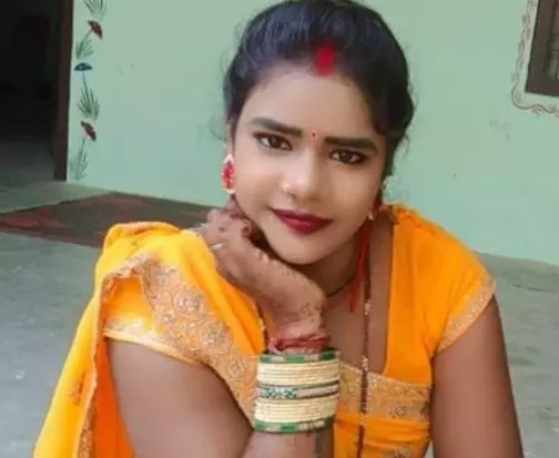 ഭോജ്പുരി യൂട്യൂബർ മാലതി ദേവി തൂങ്ങിമരിച്ച നിലയിൽ ഭോജ്പുരി യൂട്യൂബർ മാലതി ദേവി തൂങ്ങിമരിച്ച നിലയിൽ