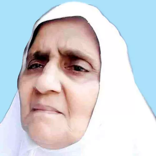 ആ​യി​ഷ ഹ​ജ്ജു​മ്മ