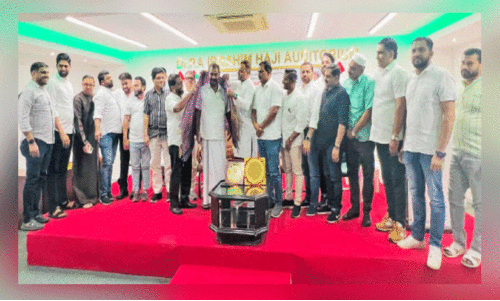 മ​ഞ്ജു​നാ​ഥ ആ​ൽ​വ​യെ ആ​ദ​രി​ച്ചു