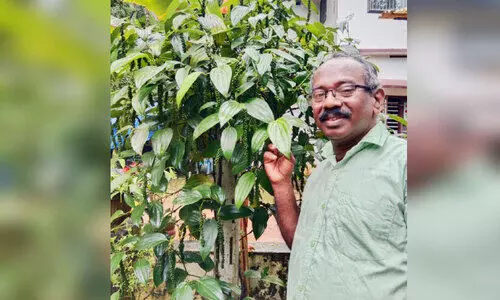 പ്രേ​​മ​​ച​​ന്ദ്ര​​ൻ