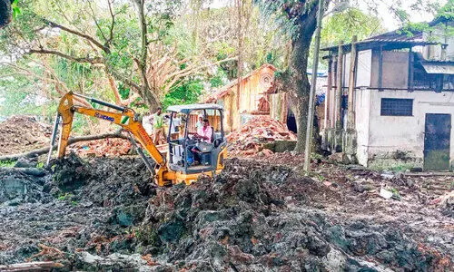 വാട്ടർ മെട്രോ: മട്ടാഞ്ചേരിയിൽ ബംഗി ജെട്ടി നിർമാണം തുടങ്ങി