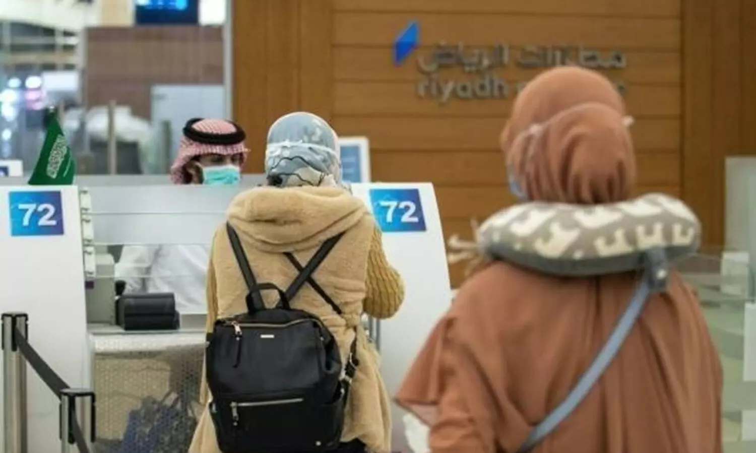 24 years is minimum age for unmarried Saudi to obtain work visa for domestic helps