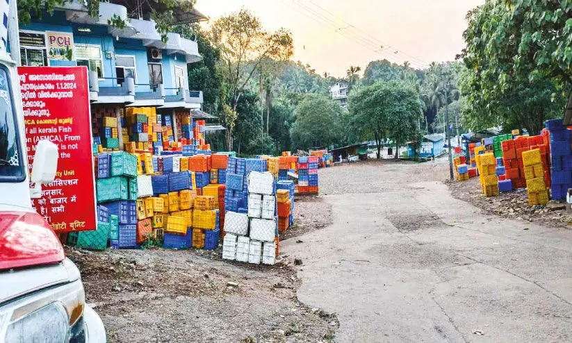 മു​ഖ്യ​മ​ന്ത്രി അ​റി​യാ​ന്‍...; കൊ​ണ്ടോ​ട്ടി​യി​ലെ അ​ടി​സ്ഥാ​ന വി​ക​സ​നം; അ​വ​ഗ​ണ​ന​ക്ക് അ​റു​തി​യി​ല്ല