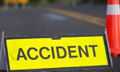 ബൈ​ക്ക് മ​റി​ഞ്ഞ് വി​ദ്യാ​ർ​ഥി മ​രി​ച്ചു