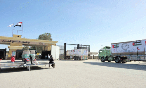 യു.​എ.​ഇ ഫീ​ൽ​ഡ്​ ആ​ശു​പ​ത്രി റ​ഫ അ​തി​ർ​ത്തി ക​ട​ന്ന്​ ഗ​സ്സ​യി​ൽ