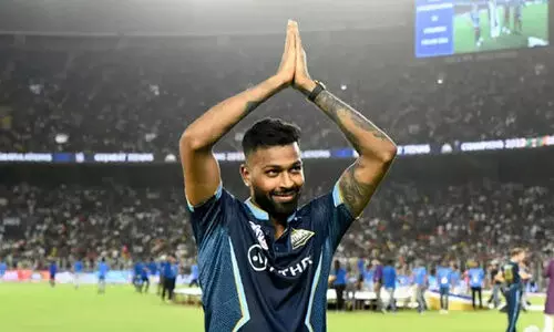 മുംബൈയുടെ മോഹം പൊലിഞ്ഞു; പാണ്ഡ്യ ഗുജറാത്ത് ടൈറ്റൻസിൽ തുടരും