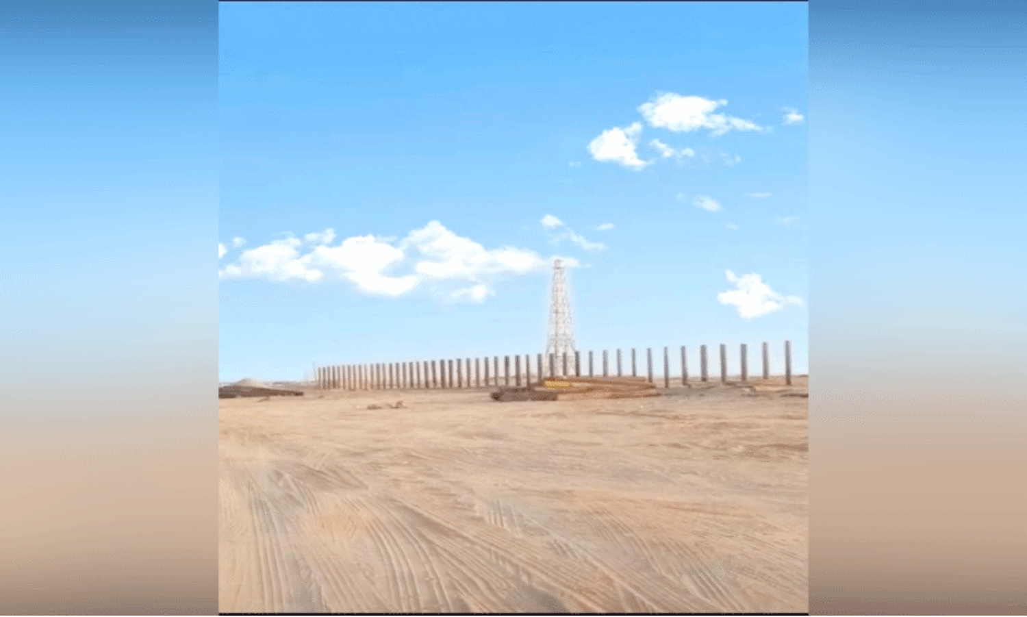 റാ​സ​ൽ ഹ​ദ്ദി​ലെ മ​ര​ത്തൂ​ണു​ക​ൾ​​ ബീ​ച്ച്​ സം​ര​ക്ഷി​ക്കാ​ൻ -പ​രി​സ്ഥി​തി അ​തോ​റി​റ്റി