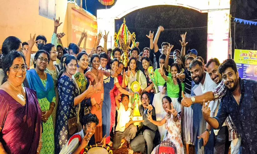 ഇതാ ഒരു കെന്നഡിയൻ വീരഗാഥ ഇതാ ഒരു കെന്നഡിയൻ വീരഗാഥ