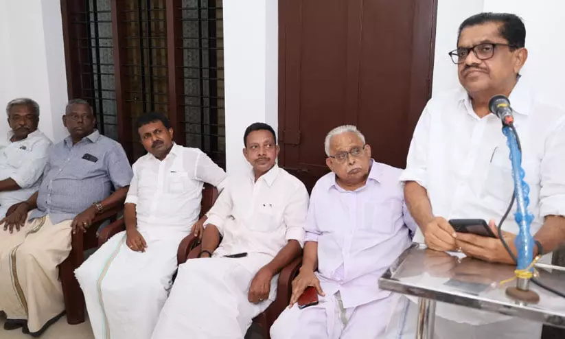 ഭരണഘടനയും ജനാധിപത്യമൂല്യങ്ങളും സംരക്ഷിക്കപ്പെടണമെന്ന് വി.എം. സുധീരൻ ഭരണഘടനയും ജനാധിപത്യമൂല്യങ്ങളും സംരക്ഷിക്കപ്പെടണമെന്ന് വി.എം. സുധീരൻ