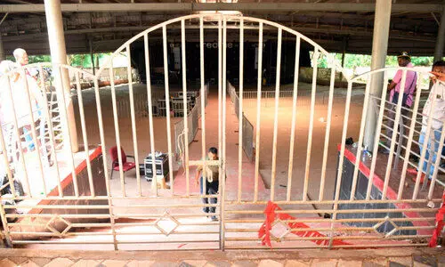 കണ്ണീർ സ്മാരകമായി ആ ഓഡിറ്റോറിയം